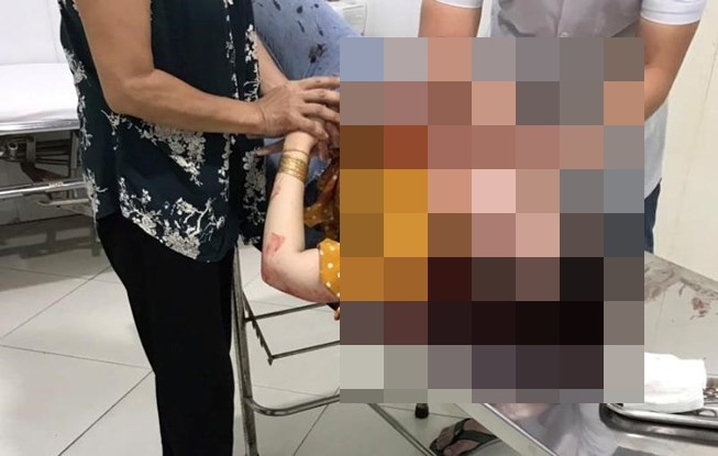 Bình Dương: Điều tra vụ người phụ nữ bị đâm nhiều nhát sau bữa ăn sáng