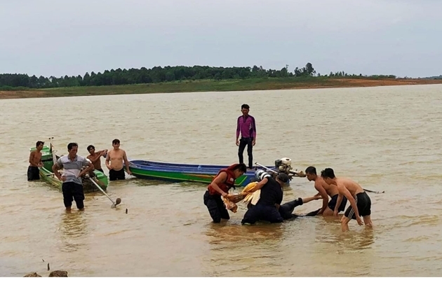 Tin tức pháp luật mới nhất ngày 23/8/2019: Làm rõ nguyên nhân bé gái 9 tuổi tử vong bất thường trong hồ