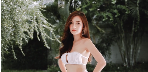 Video: Bất ngờ với nhan sắc