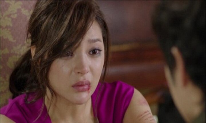 Khi cơm áo gạo tiền đè lên giấc mơ hạnh phúc