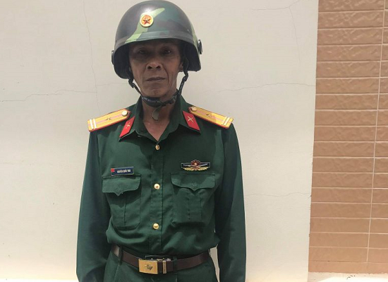 Bắt đối tượng giả danh Thiếu tá quân đội, lừa tiền người dân