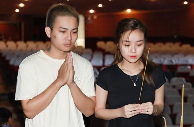 Hoài Lâm bất ngờ xin lỗi vợ, tự nhận ham danh tiếng, làm ô nhục dòng họ