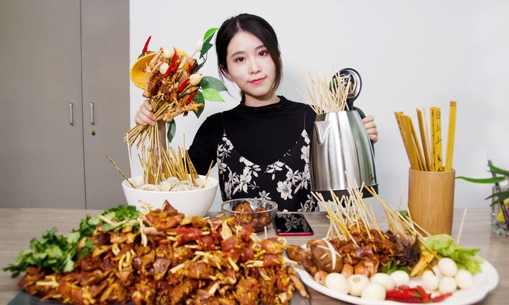 Bé gái thiệt mạng khi bắt chước video làm bỏng ngô trên mạng: Câu chuyện đáng suy ngẫm 