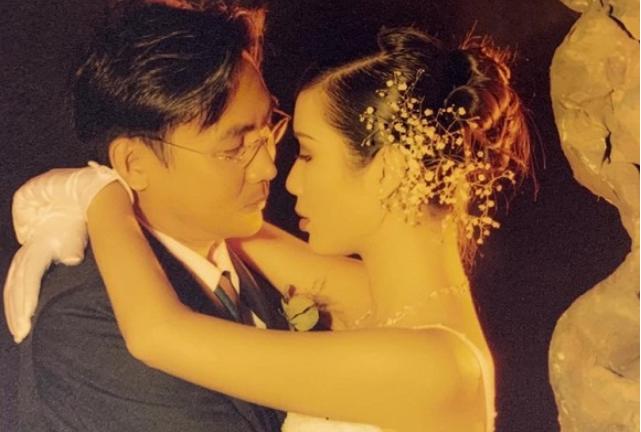 Tin tức giải trí mới nhất ngày 22/9: Trịnh Kim Chi khoe ảnh cưới cũ, bà xã Quyền Linh chia sẻ kỷ niệm vui cùng chồng