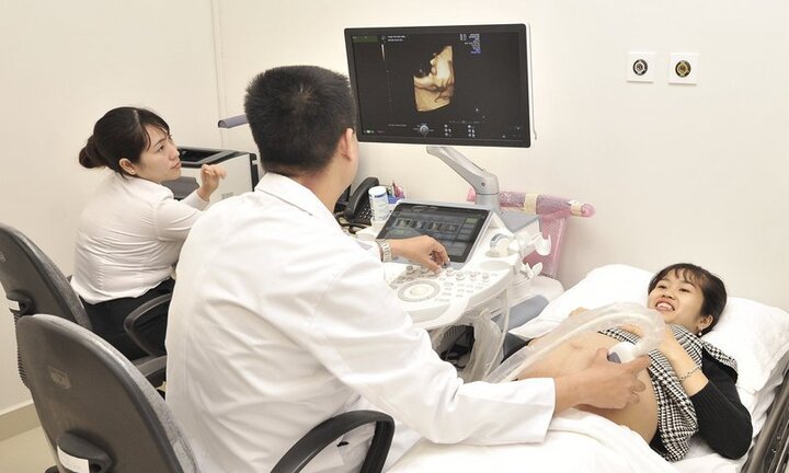 Khi nào nên đi khám thai lần đầu? 
