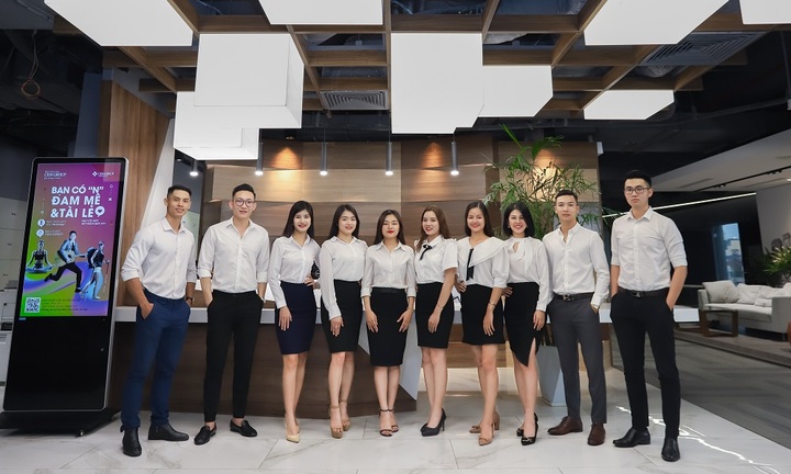 Làm việc ở Cen, hơn cả mua bảo hiểm nhân thọ!