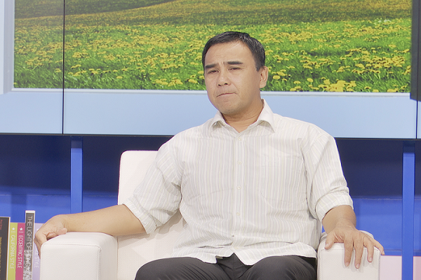 MC Quyền Linh giúp bệnh nhân Bệnh viện ung thư ST. Stamford chi phí chữa trị