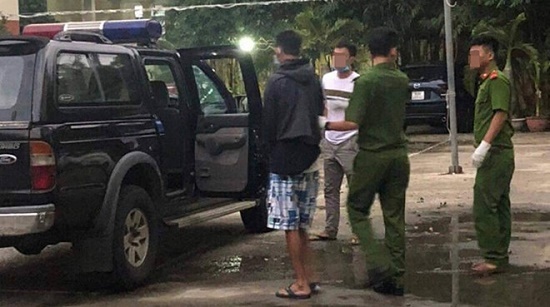 Bị con nghiện nhiễm HIV chống trả, 5 cán bộ công an phải kiểm tra phơi nhiễm