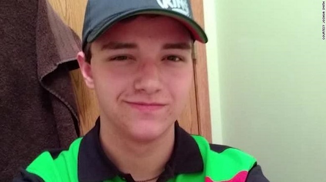 Nam sinh 16 tuổi tự tử vì bị tiết lộ tin nhắn riêng tư lên mạng xã hội