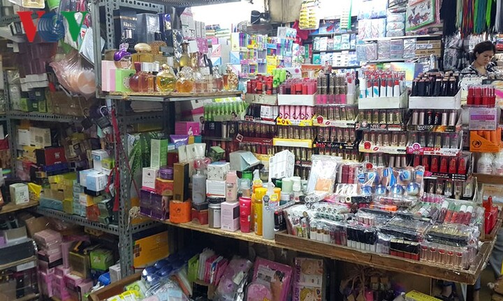 Bán hàng không xuất hóa đơn VAT khi khách hàng yêu cầu