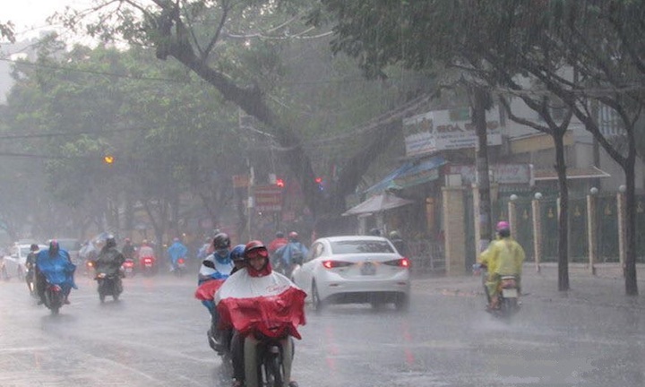 Dân thở phào vì thoát ô nhiễm, khẩu trang chống bụi mịn hạ nhiệt