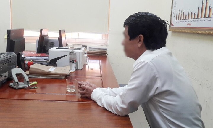 Tài xế Lexus cản đường xe cứu hỏa bị phạt 2,5 triệu, tước bằng lái