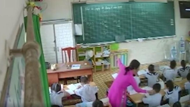 Sở GD-ĐT TP.HCM: Cho ra khỏi ngành giáo viên véo tai, đánh chửi học sinh