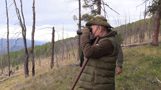 Tổng thống Putin leo núi cùng các quan chức cấp cao ngay trước sinh nhật thứ 67