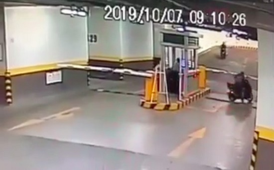 Tin tức pháp luật mới nhất ngày 8/10/2019: Truy bắt đối tượng bẻ khóa trộm xe PCX tại hầm chung cư ở TP.HCM