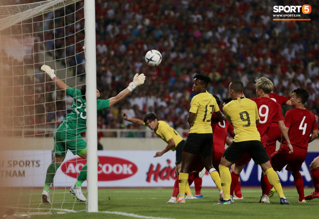 Báo Malaysia: “Những chú hổ Malaysia đã bị bắn hạ tại Hà Nội”