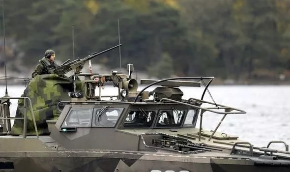 Lý giải việc quân đội Thụy Điển mở chiến dịch săn lùng tàu ngầm Nga suốt nhiều ngày liên tiếp