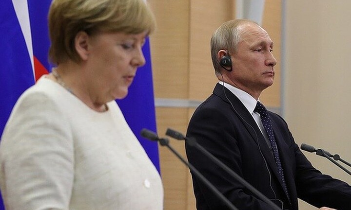 Tổng thống Putin điện đàm với Thủ Tướng Merkel về tình hình Syria