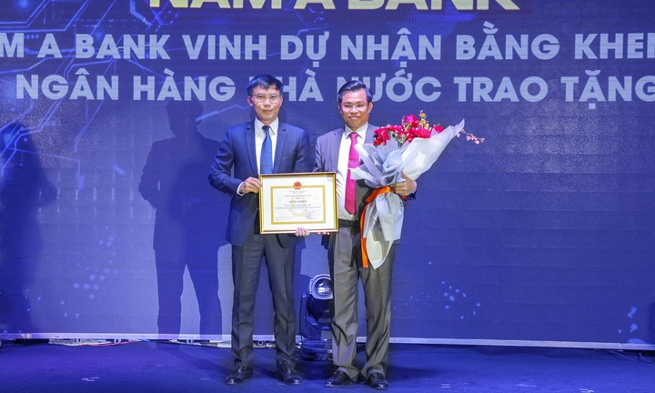 Nam A Bank nhận bằng khen của Thống đốc Ngân hàng Nhà nước Việt Nam