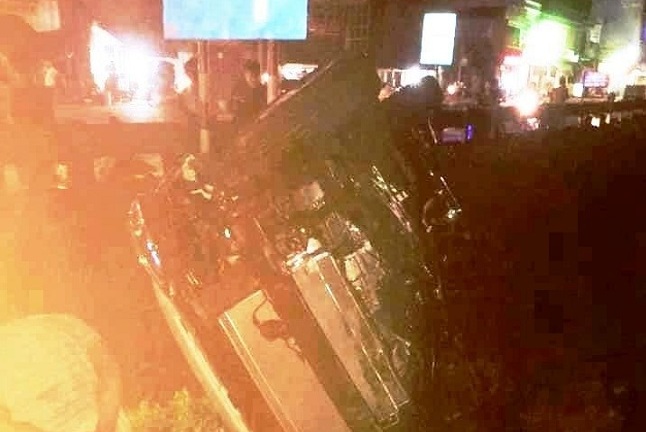 Thanh Hóa: Băng qua đường sắt, phó bí thư huyện ủy bị tàu hỏa tông tử vong