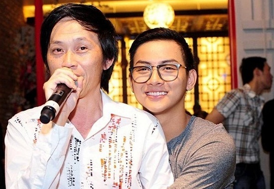 Video: Hoài Linh bất ngờ hát