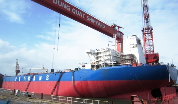 Nhà máy đóng tàu Dung Quất nợ 7.000 tỷ đồng, ngấp nghé bờ vực phá sản