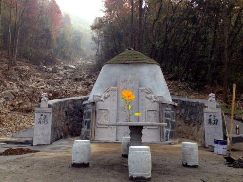 Trung Quốc: Hai người đàn ông lập 45 ngôi mộ giả để lừa tiền đền bù giải phóng mặt bằng