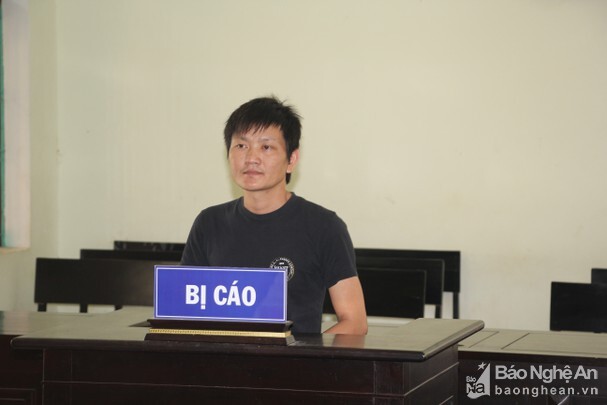 Tuyên án bị cáo bắt giữ người trái phép, rồi trốn sang châu Âu