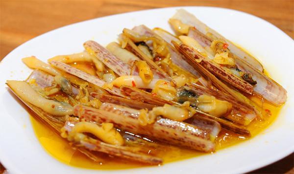 Người dân miền biển tiết lộ bí quyết chế biến ốc móng tay ngon không thua nhà hàng 5 sao