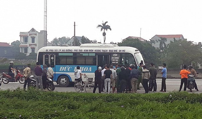 Tá hoả phát hiện tài xế xe buýt gục chết trong cabin