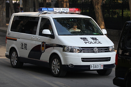 Trung Quốc: Bố bán con gái cho người lạ lấy tiền cho bạn gái trên mạng