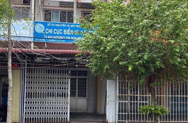 Vụ nữ phó phòng đi du học Úc rồi không về: Tỉnh Cà Mau vận động bà Dương Hồng Thắm về nước