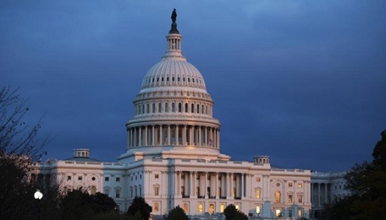 Xuất hiện máy bay lạ, Mỹ phong tỏa Nhà Trắng và trụ sở Quốc hội