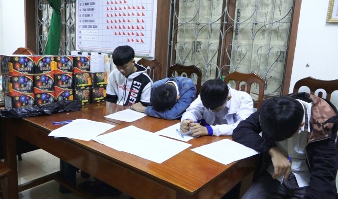 Đột kích “cung đường” pháo lậu