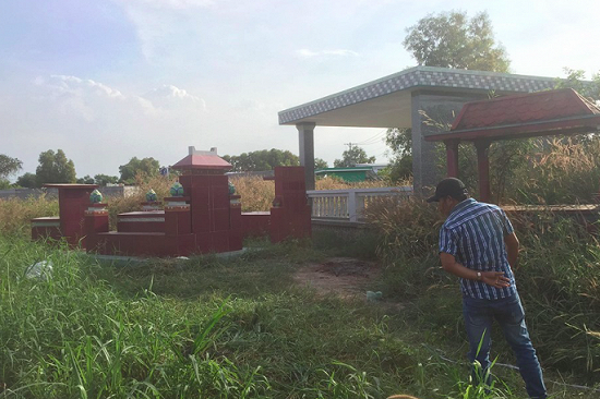 Thông tin bất ngờ về bộ xương bị đốt cháy trong nghĩa địa