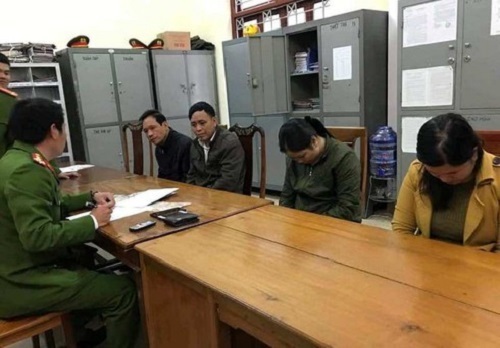 Tin tức pháp luật mới nhất ngày 4/12/2019: Bắt chủ nhà và 3 'vị khách' sát phạt nhau trên chiếu bạc