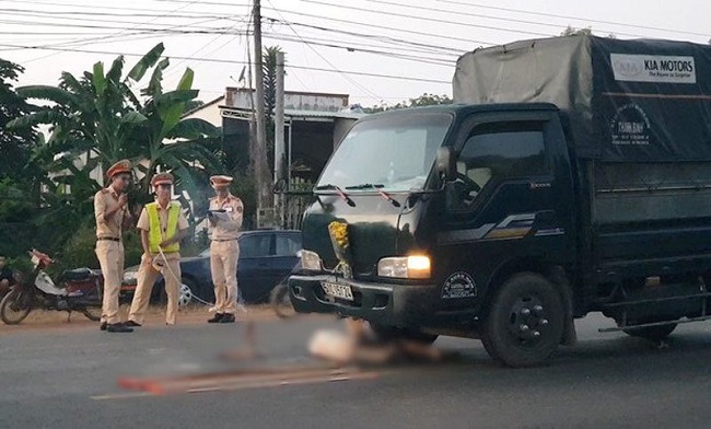 Tin tai nạn giao thông mới nhất ngày 13/12/2019: Người đàn ông đi tập thể dục bị xe tải tông tử vong