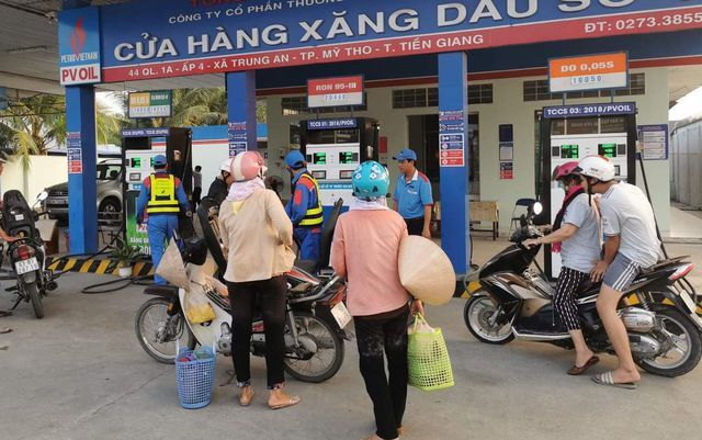 Giá xăng bắt đầu giảm giá từ chiều nay (16/12)