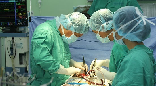 Dập tim, phổi do bị bê tông đè, thanh niên thoát chết kỳ diệu