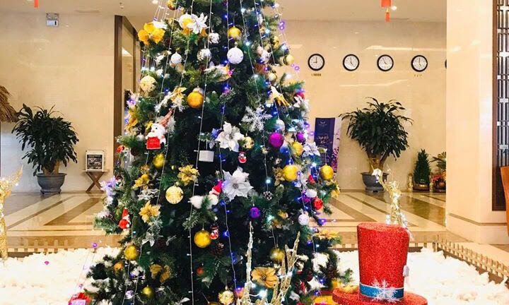 Không khí giáng sinh tràn ngập khu đô thị Thanh Hà 