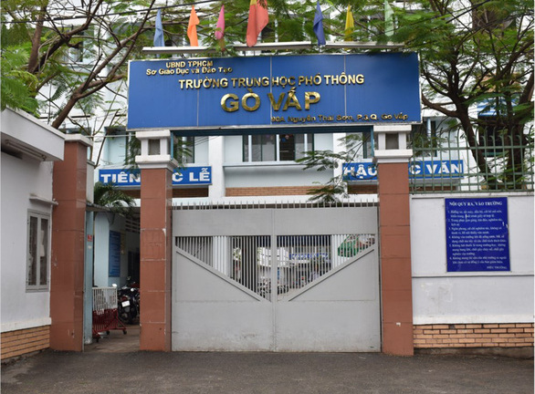 Vụ thầy giáo đăng đề thi lên Facebook sẽ bị cắt 20 triệu thu nhập tăng thêm