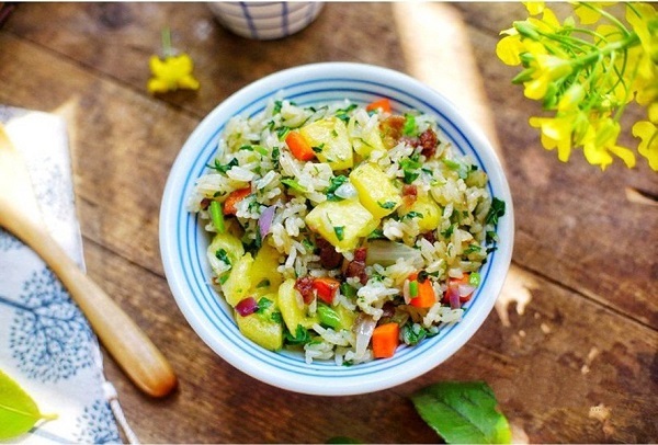 Cơm chiên thì ai cũng biết, nhưng chiên sao cho ngon lại đẹp mắt thì không dễ