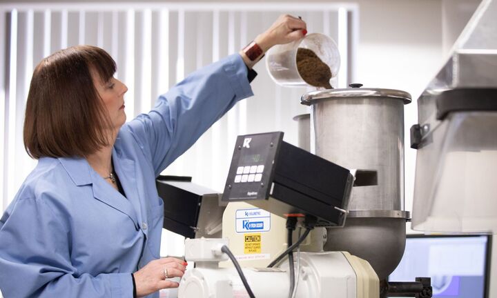 Vỏ cà phê của McDonald được sử dụng để sản xuất một số bộ phận của ô tô Ford 