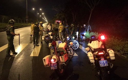 Trung úy CSGT bị nhóm đối tượng đua xe tông tử vong