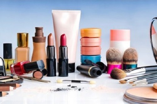 Kinh doanh mỹ phẩm không ghi nhãn đầy đủ, công ty Dược bị phạt 45 triệu đồng