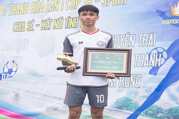 Sau Bùi Tiến Dũng là Hoàng Long, Thanh Hóa tiếp tục gây bão vì một cầu thủ trẻ mệnh danh 'Hot boy chân vàng'