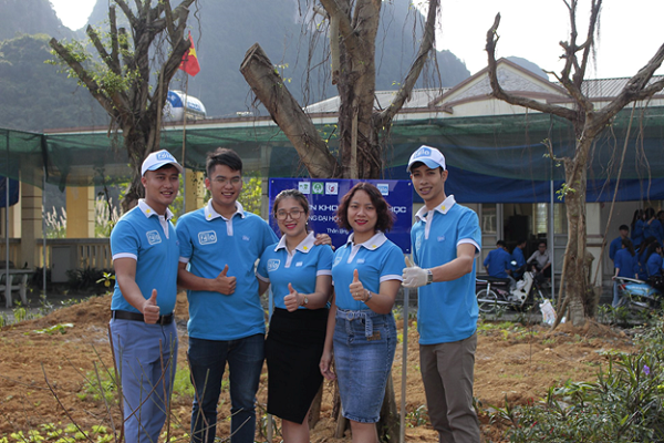 'Trao yêu thương- Nhận hạnh phúc' cùng Đại học Văn hóa Hà Nội và Zila VietNam : Để bệnh viện Phong Ba Sao không còn là nơi tối tăm, lạnh lẽo