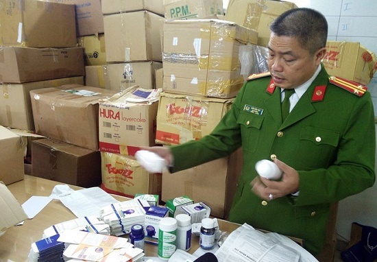 Tin tức pháp luật mới nhất ngày 15/1/2020: Chiêu trò của đôi nam nữ bán thuốc giả qua mạng