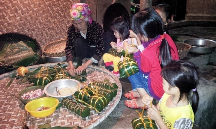 Về quê mới thấy… Tết!