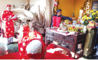 Độc đáo lễ hội Cầu Ngư và tục thờ cá voi ở làng biển Cảnh Dương